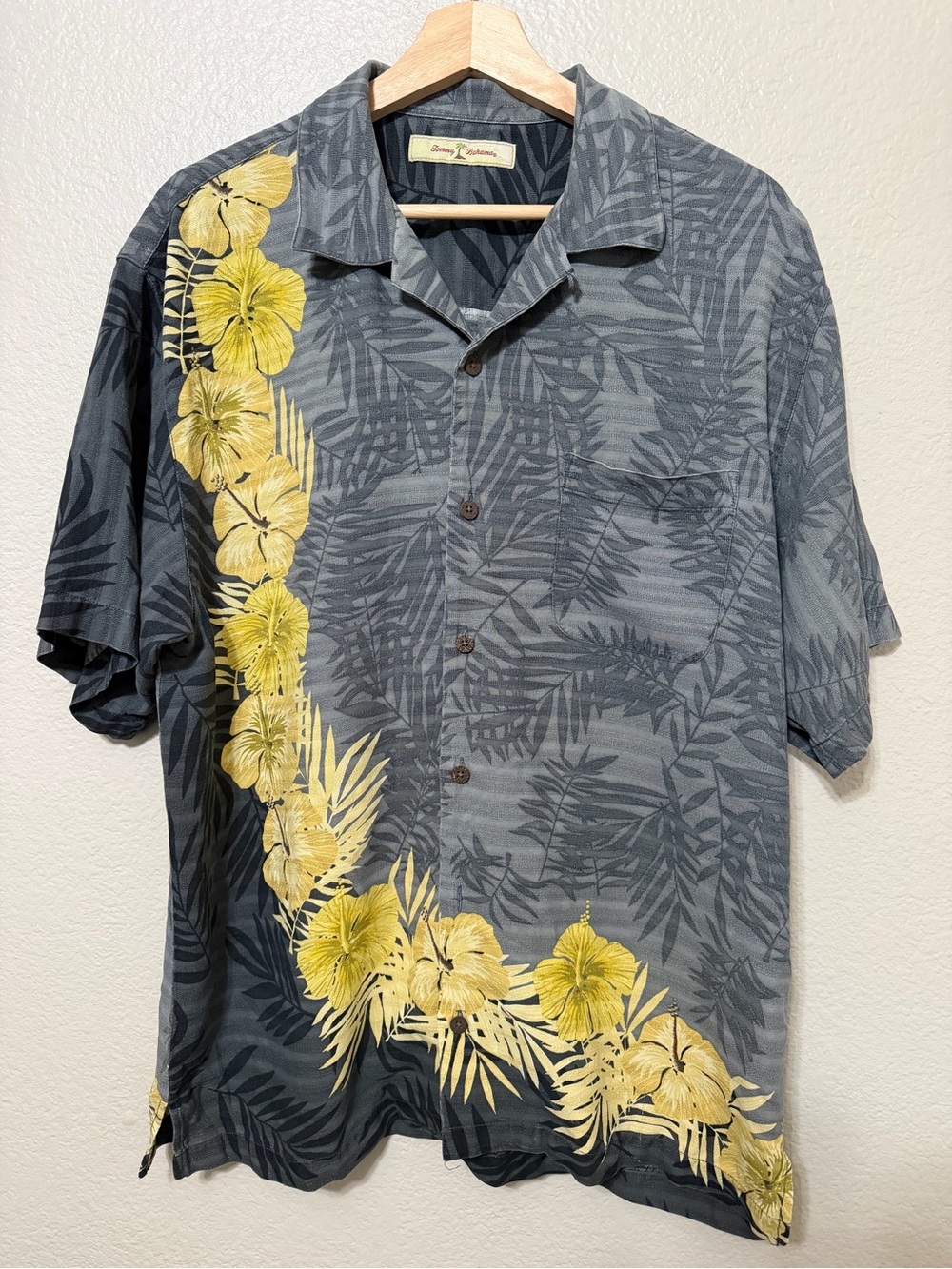 Tommy Bahama Mens Silk Hawaiian Tropical Floral Button-Up Shirt Pockets M Gray